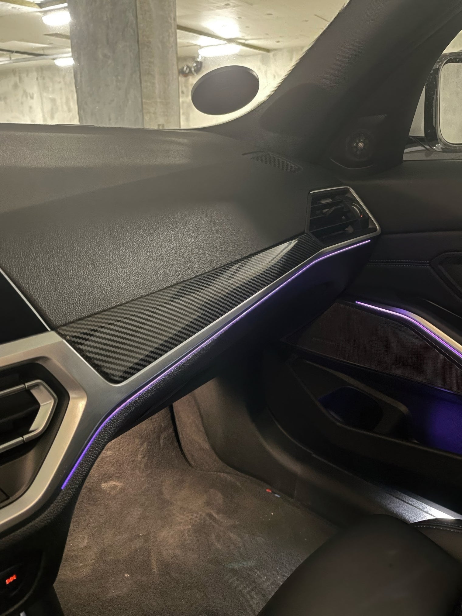 Carbon-Look ABS Dashboard and Air Vent Trim for BMW G20 330i & M340i